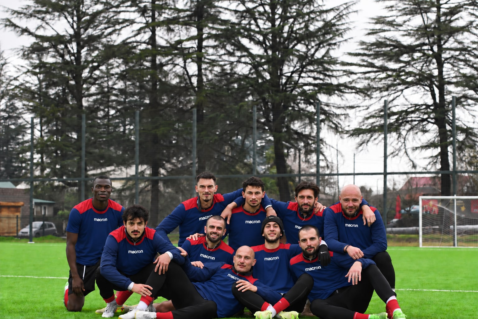 ოდიშის ფეხბურთელები ვარჯიშზე